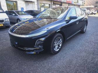 Hongqi E-QM5 Plus Electro AT