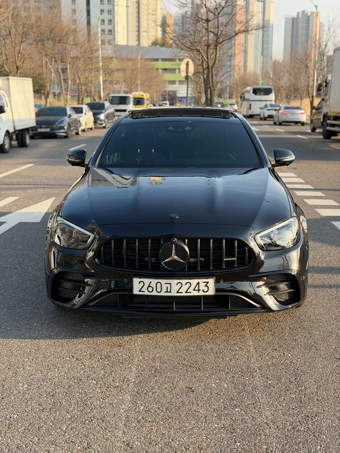 Открыть фото Mercedes-Benz E-Класс AMG V (W213) Рестайлинг 53 AMG 3.0 AT 4WD