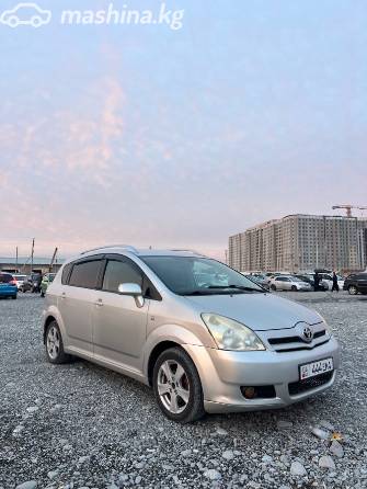 Toyota Corolla Verso I Рестайлинг 1.8 MT
