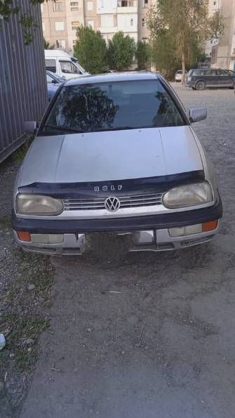 Volkswagen Golf III 1.6 MT