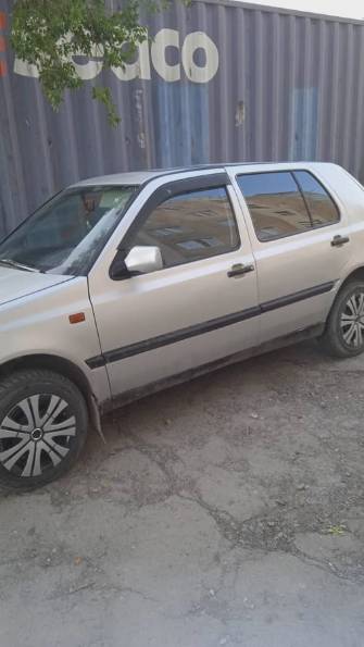 Volkswagen Golf III 1.6 MT