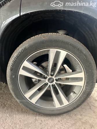 Audi Q6 40 TFSI 2.0 AMT 4WD