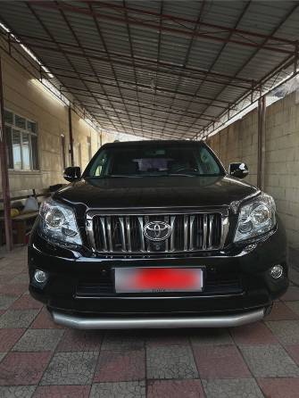 Toyota Land Cruiser Prado 150 Series 4.0 AT 4WD