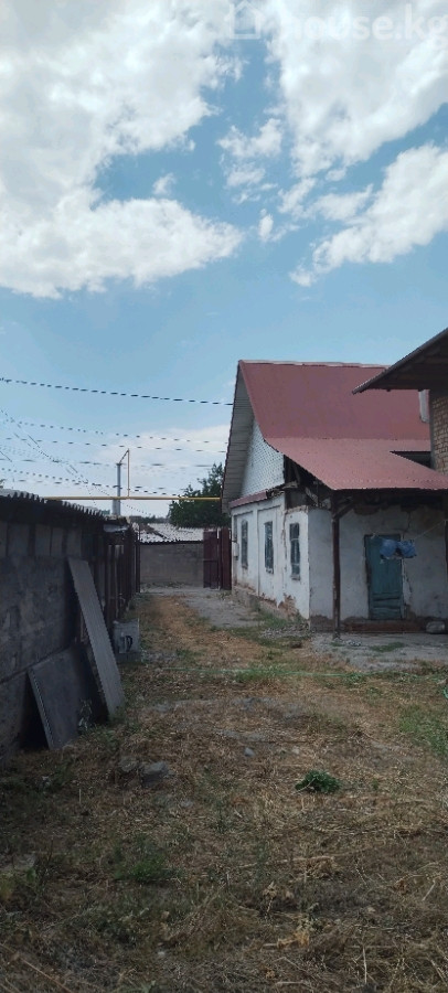Дом, 6 и более комнат, 140 м2