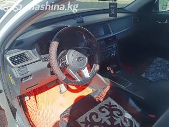 Kia K5 II 2.0 AT
