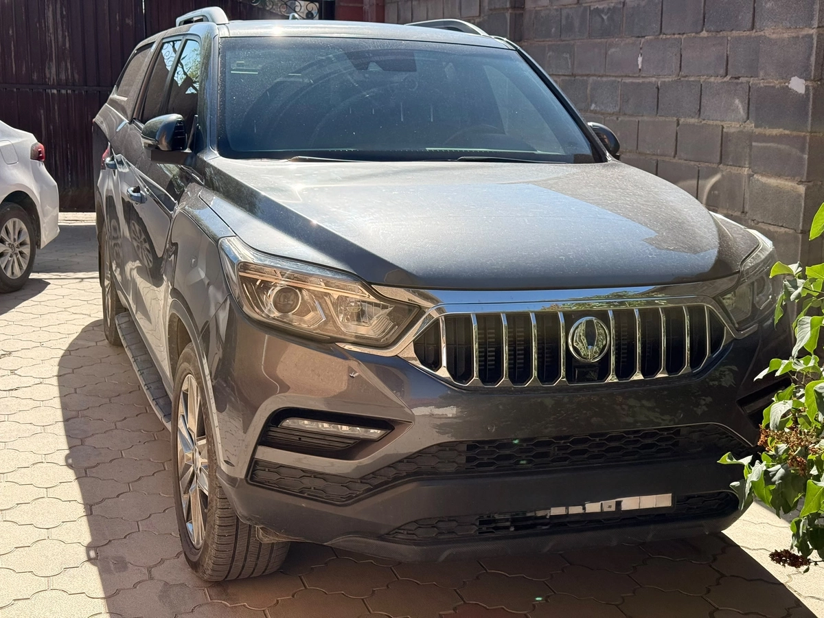 SsangYong Rexton Sports I 2.2d AT 4WD