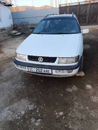 Volkswagen Passat B4 2.0 MT