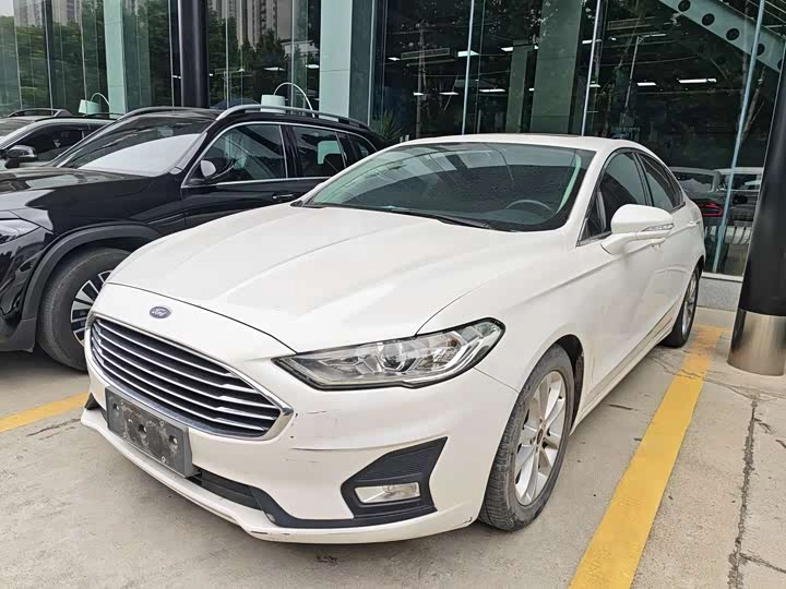 Ford Mondeo V Рестайлинг 2.0hyb CVT