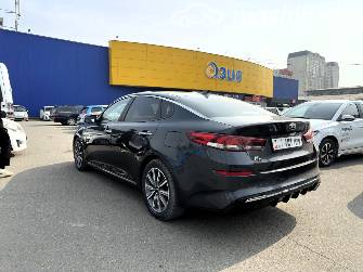 Kia K5 II 2.0 AT
