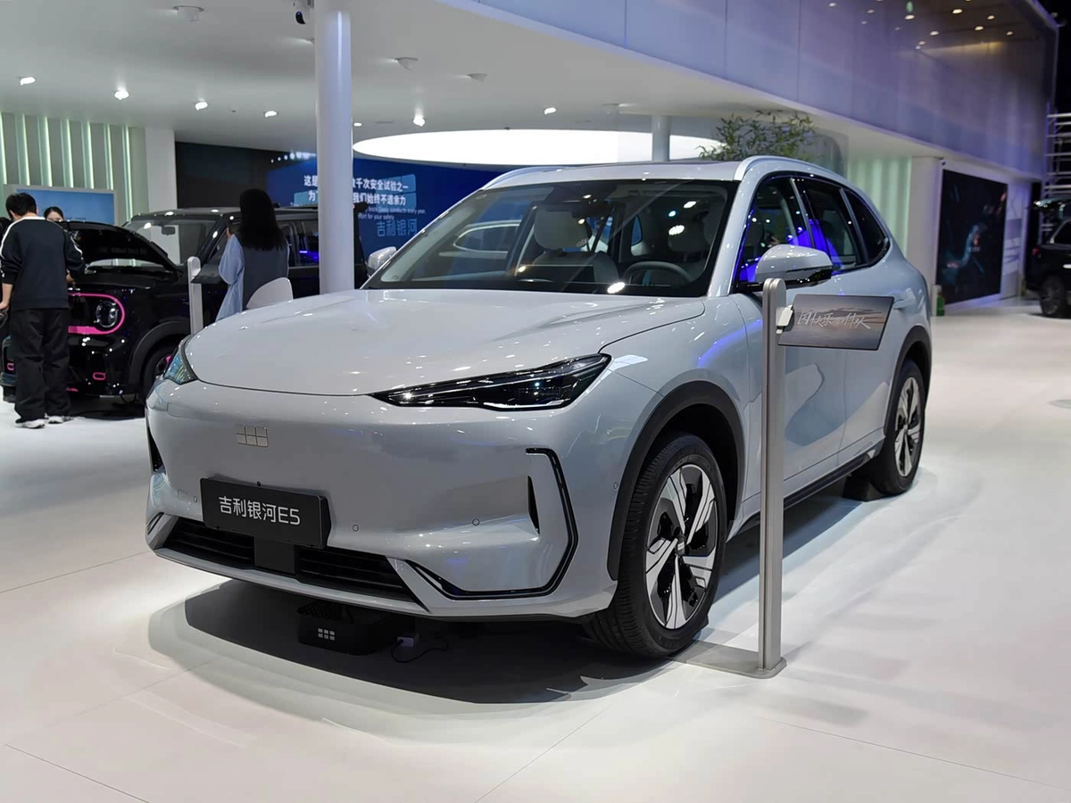 Geely Galaxy E5 49.52 kWh Electro AT
