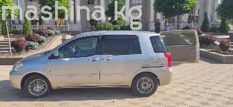 Toyota Raum II 1.5 AT