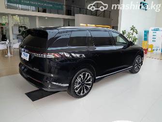 Dongfeng eπ 008 82.28 kWh 1.5hyb AT 4WD