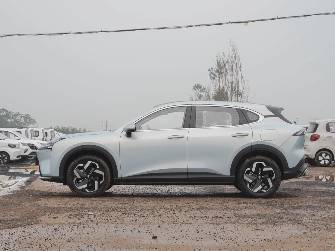 Baojun Cloud Electro AT