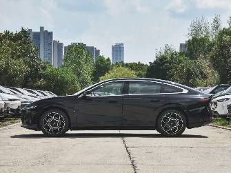 Changan Qiyuan Nevo A07 79 kWh Electro AT