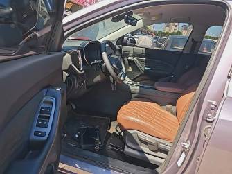Wuling XingYun 2.0hyb AMT