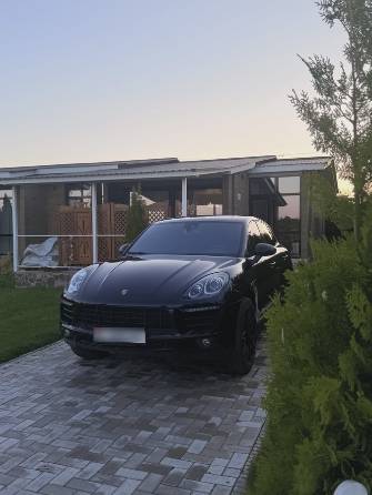 Porsche Macan I Рестайлинг 2.0 AMT 4WD