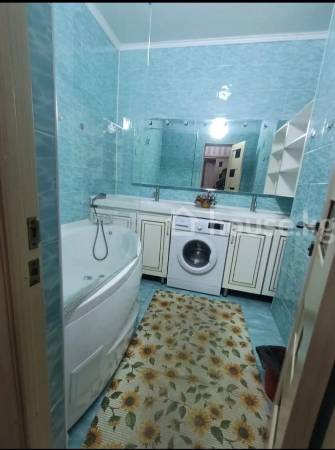 3-комн. кв., 130 м2