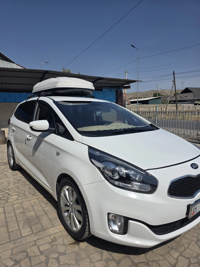 Kia Carens III (RP) 1.7d AT