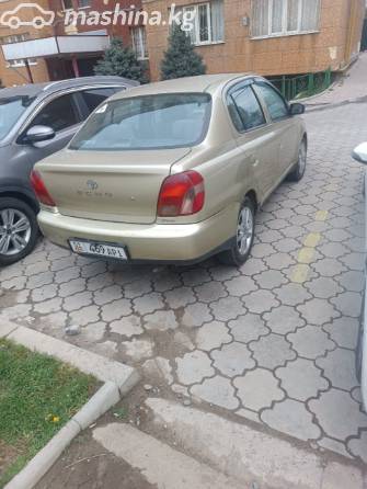 Toyota Echo 1.5 AT