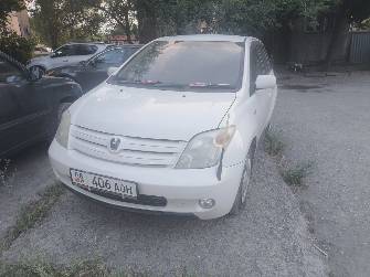Toyota Ist I 1.3 AT
