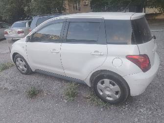 Toyota Ist I 1.3 AT