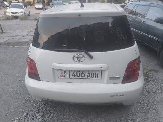 Toyota Ist I 1.3 AT