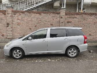 Toyota Wish I 2.0 CVT