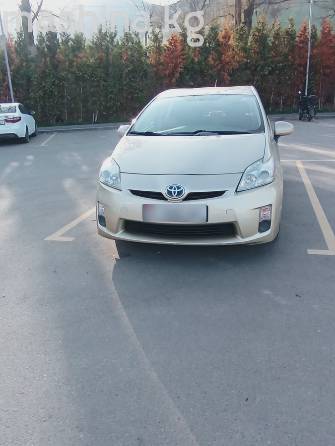 Toyota Prius III (XW30) 1.8hyb AT