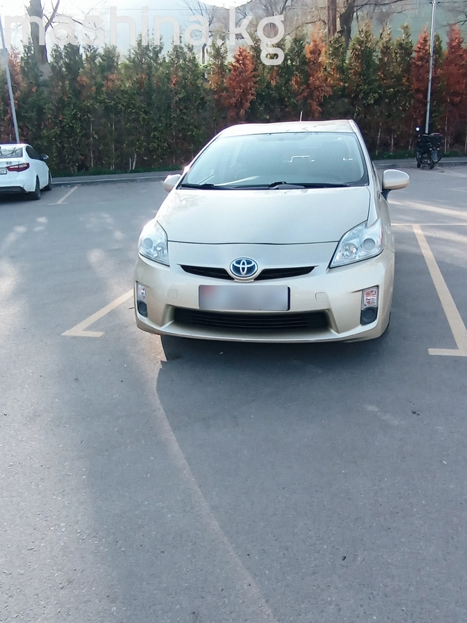 Toyota Prius III (XW30) 1.8hyb AT