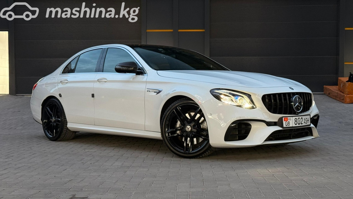 Открыть фото Mercedes-Benz E-Класс AMG V (W213) 63 AMG 4.0 AT 4WD