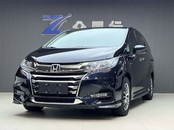 Honda Odyssey V Рестайлинг 2 2.4 CVT