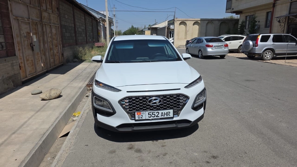 Открыть фото Hyundai Kona I 2.0 AT
