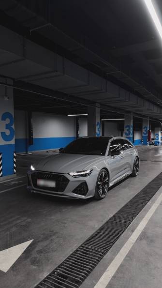 Audi RS 6 IV (C8) 4.0 AT 4WD