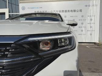Volkswagen Sagitar III Рестайлинг 1.2 MT