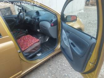Toyota Yaris I 1.0 MT