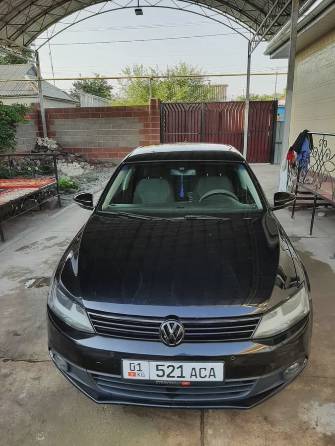 Volkswagen Jetta VI 1.6 AT