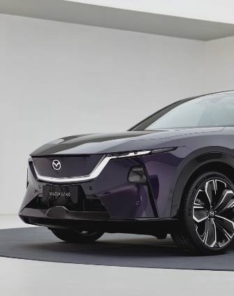 Mazda EZ-60 1.5hyb AT