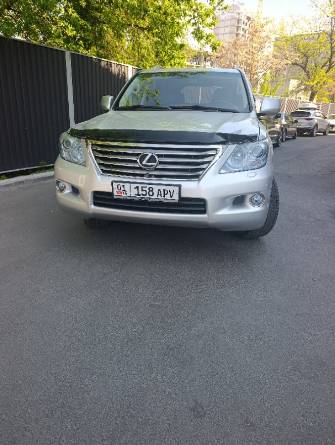 Lexus LX III 570 5.7 AT 4WD