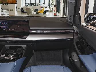 BMW i5 eDrive35L Electro AT
