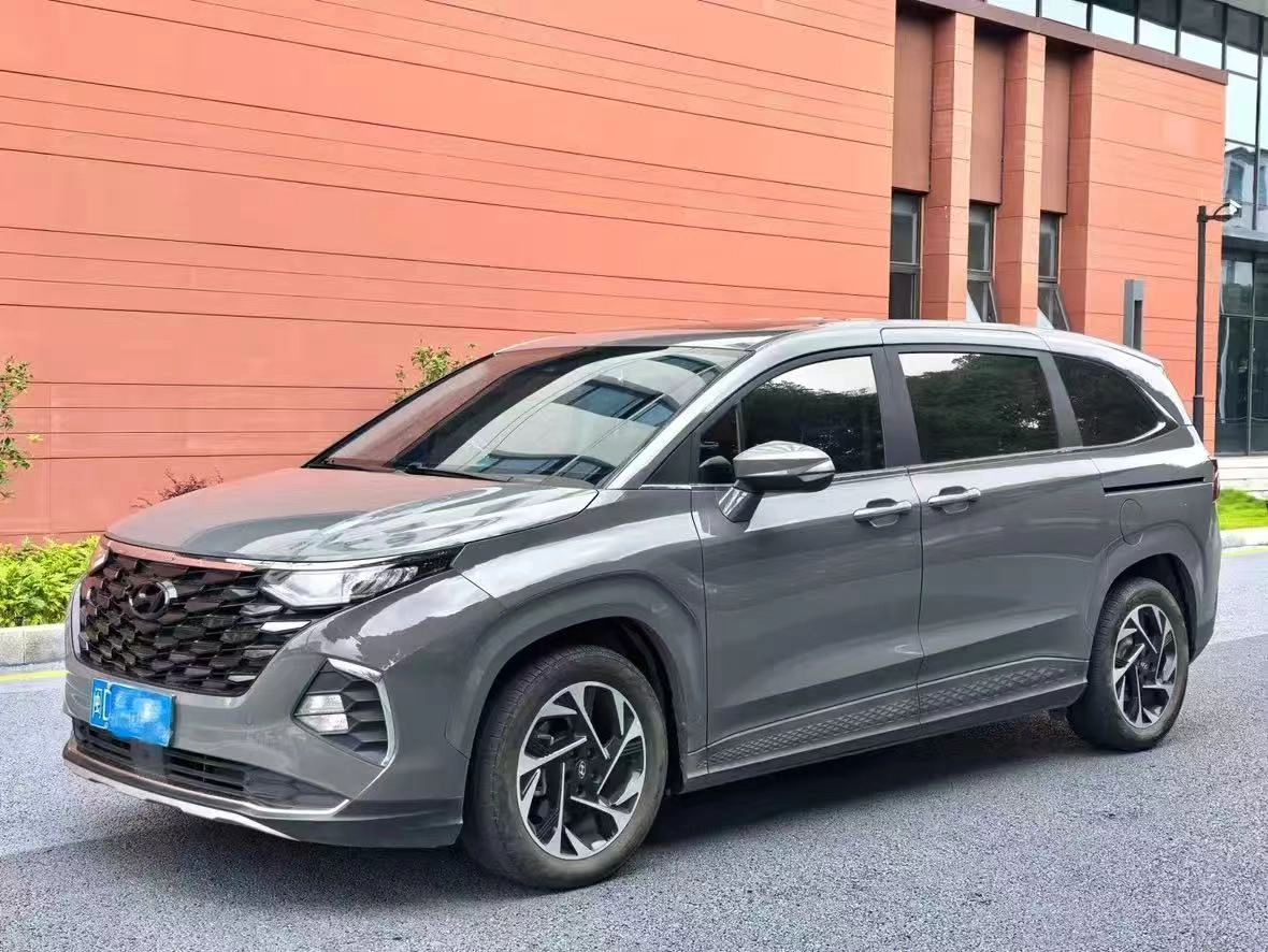 Hyundai Custo 2.0 AT