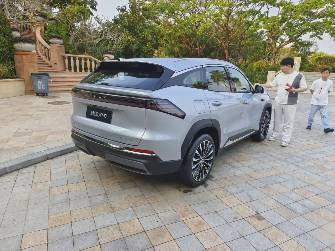 Geely Galaxy L7 18.7 kWh 1.5hyb AT