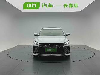 Geely Emgrand L 1.4 CVT