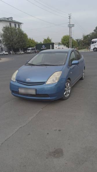Toyota Prius II (XW20) 1.5hyb AT
