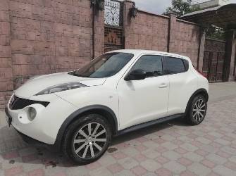 Nissan Juke I 1.6 CVT