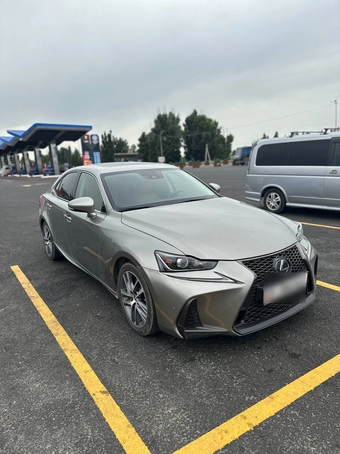 Открыть фото Lexus IS III Рестайлинг 300 2.0 AT