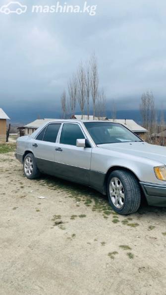 Mercedes-Benz E-Класс I (W124) 220 2.2 MT