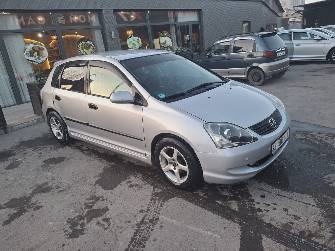 Honda Civic VII Рестайлинг 1.6 MT