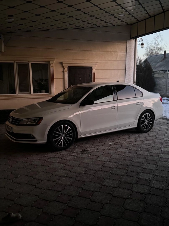 Volkswagen Jetta VI Рестайлинг 1.8 AT