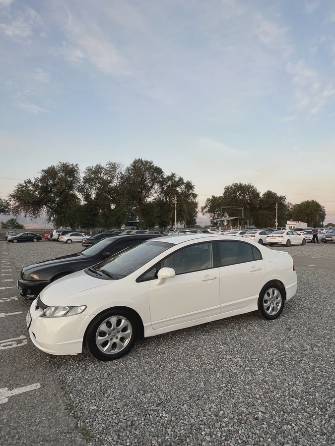 Honda Civic VIII Hybrid 1.3hyb CVT