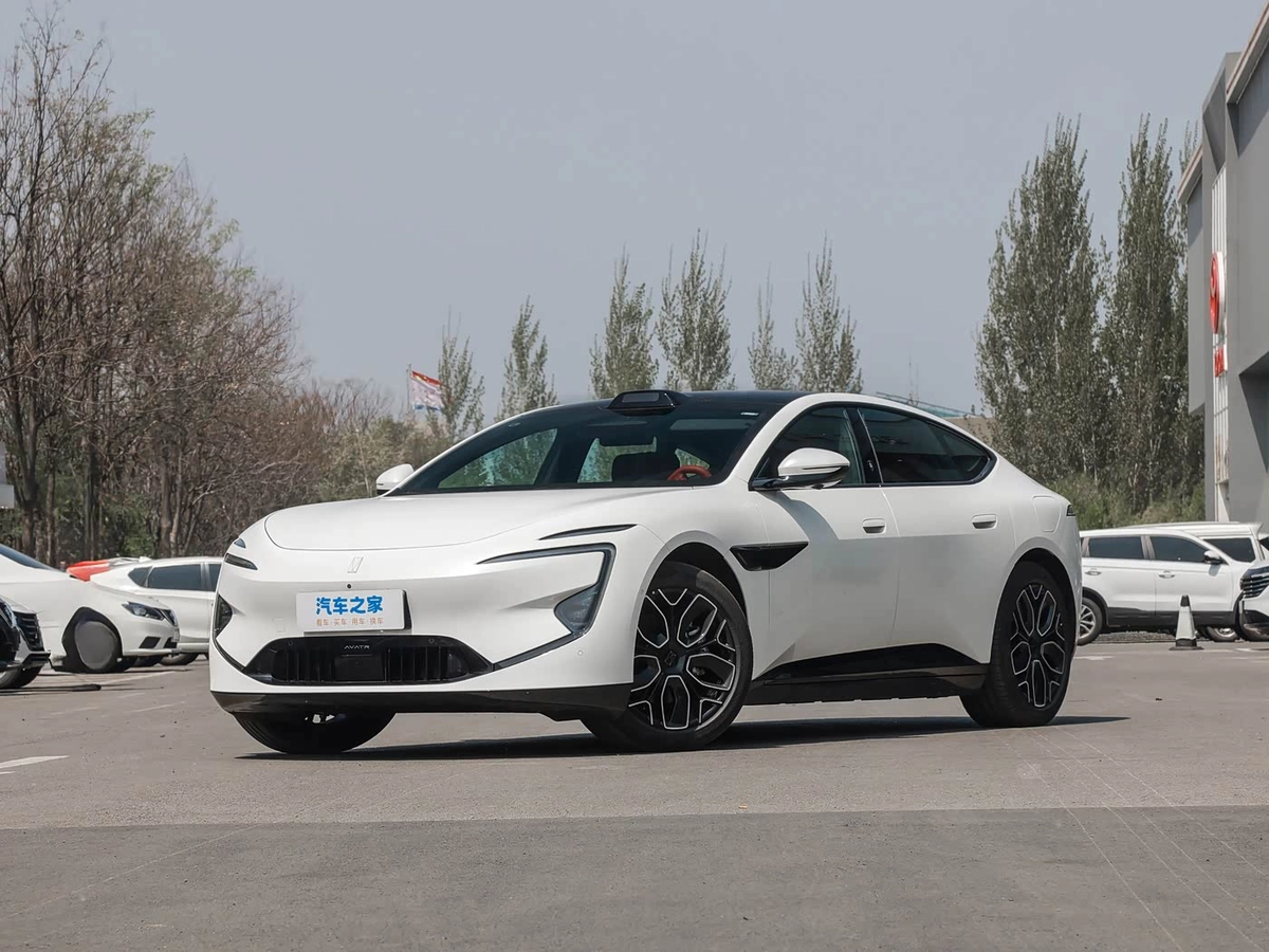 Avatr 12 94.5 kWh Electro AT 4WD